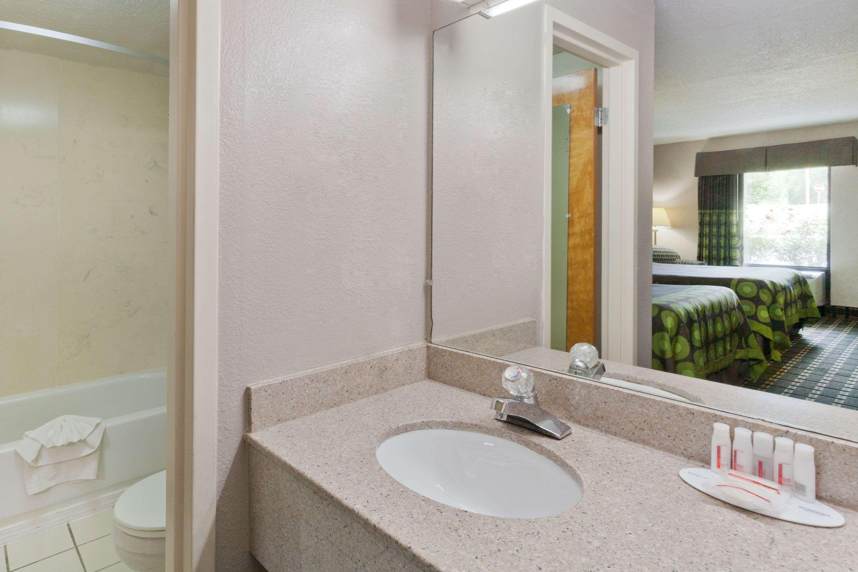 Super 8 By Wyndham Knoxville West/Farragut Extérieur photo